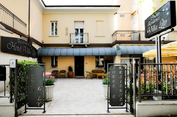 Hotel Residence Villa Lily Чезенатіко Екстер'єр фото